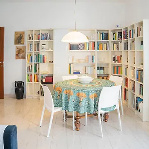 076 - Casa La Libreria, Centro Citta Di Chiavari, 500 Metri Da Mare E Spiagge - 2 Da Letto , Chiavari Italy