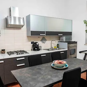 Apartment Travellers Photo, Palermo